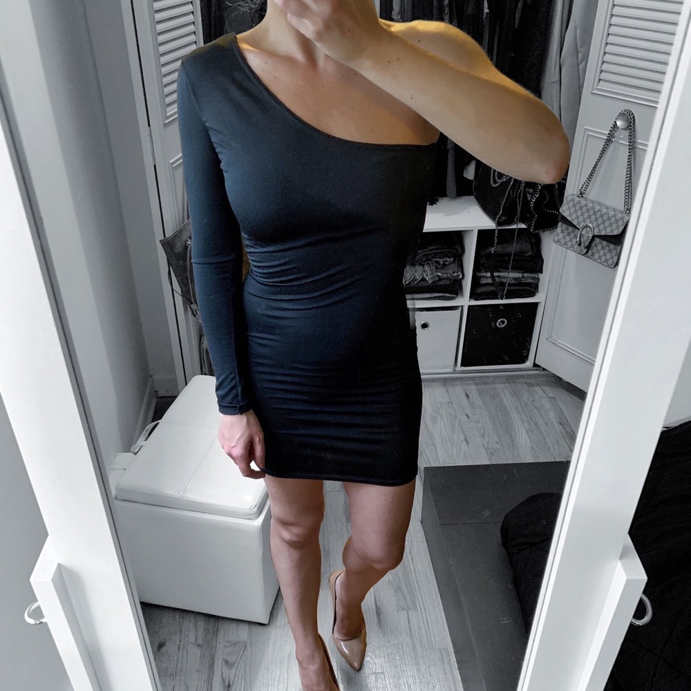 LAST3✨Black One Shoulder Bodycon Dress